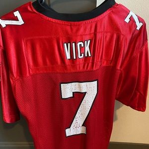 Youth XL (fits like an adult medium) Falcons Michael Vick Reebok jersey